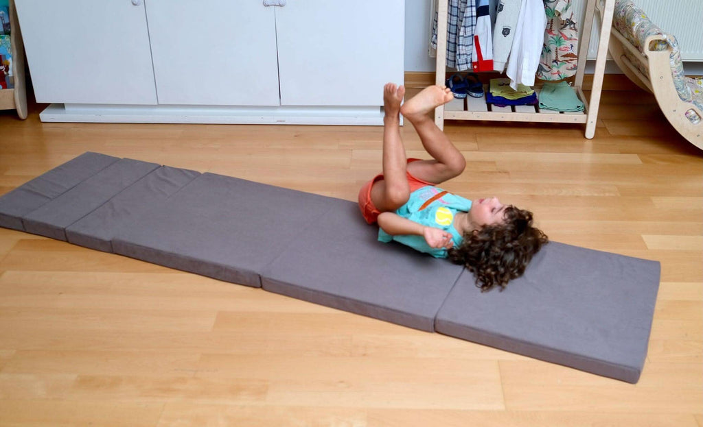 transformable-kids-play-mat-and-couch-for-playtime-and-relaxation-Gift-Baby-Toys-8