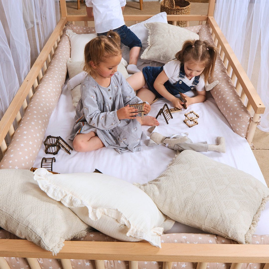 twin-size-montessori-house-bed-for-kids-with-fence-Gift-Baby-Toys-10