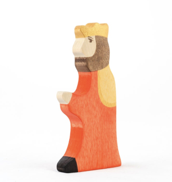 wooden-king-and-queen-figurines-Gift-Baby-Toys-10