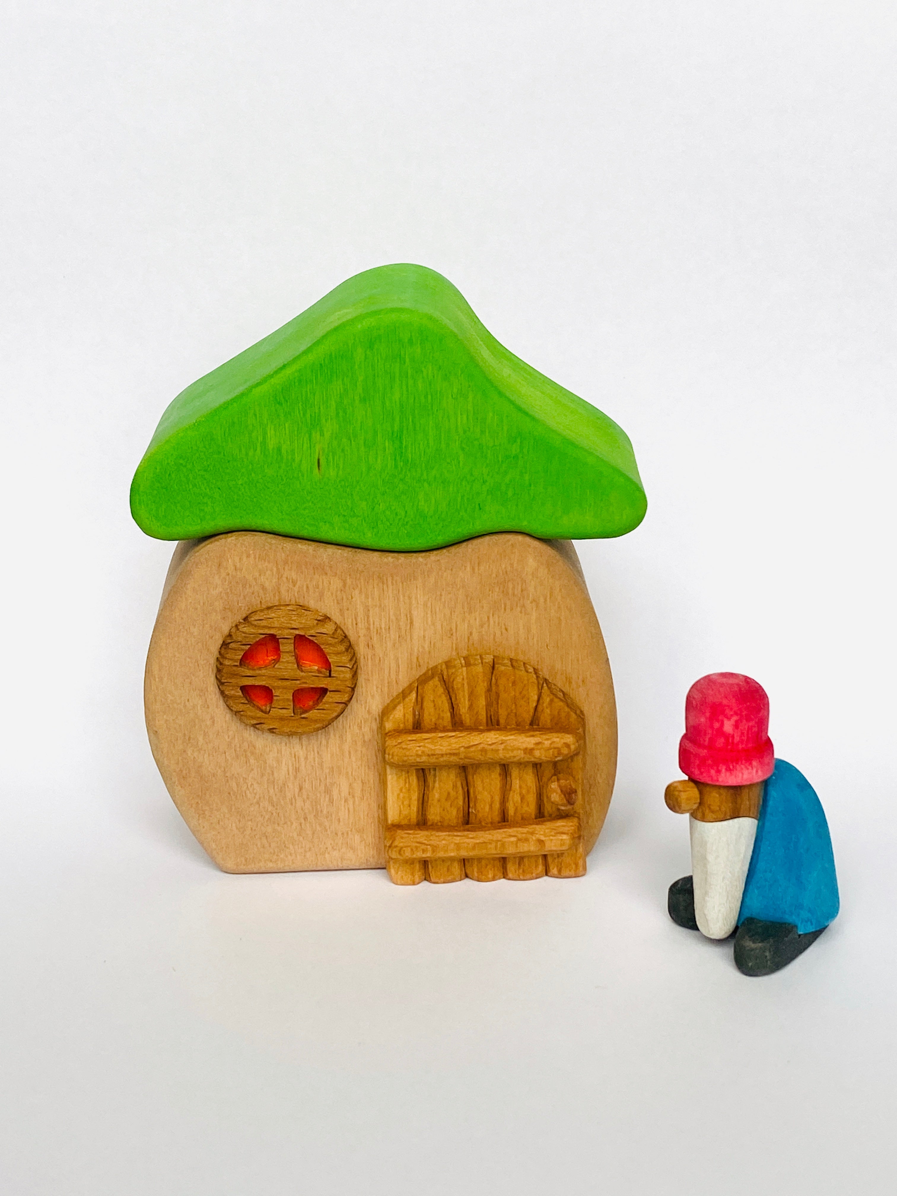 wooden-house-with-gnome-Gift-Baby-Toys-2