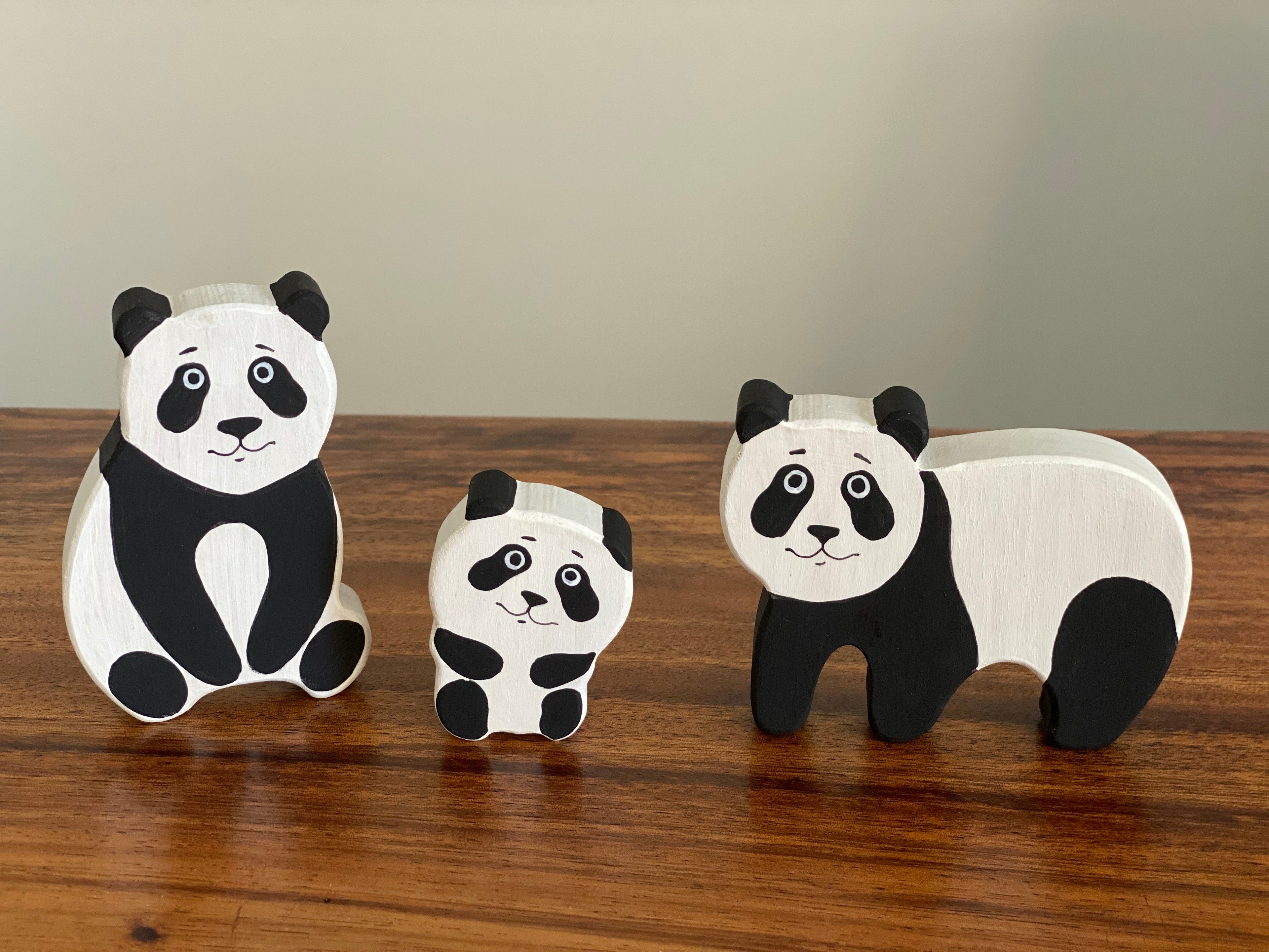 wooden-panda-figurines-set-of-3-Gift-Baby-Toys-1