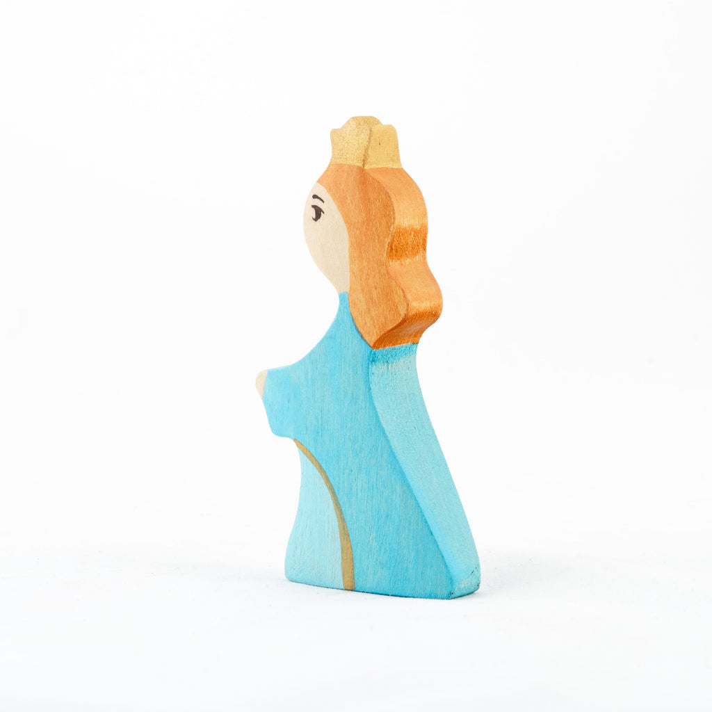 waldorf-wooden-prince-and-princess-figures-Gift-Baby-Toys-15