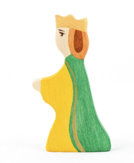 wooden-king-and-queen-figurines-Gift-Baby-Toys-8