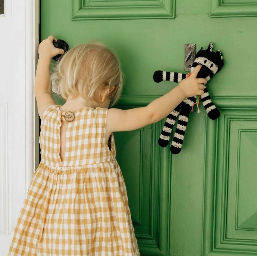 wool-knit-buddy-zachary-the-zebra-Gift-Baby-Toys-2