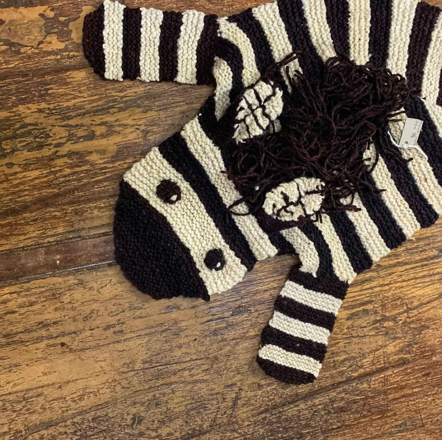 organic-wool-play-mat-nursery-rug-zebra-Gift-Baby-Toys-5